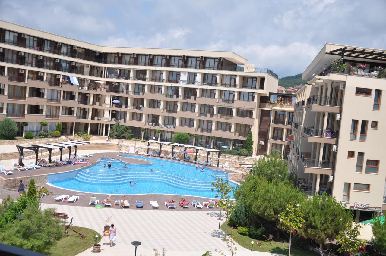 Luxor Apartments Pomorie Kültér fotó