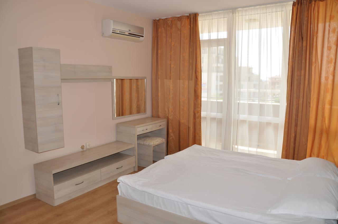 Luxor Apartments Pomorie Kültér fotó