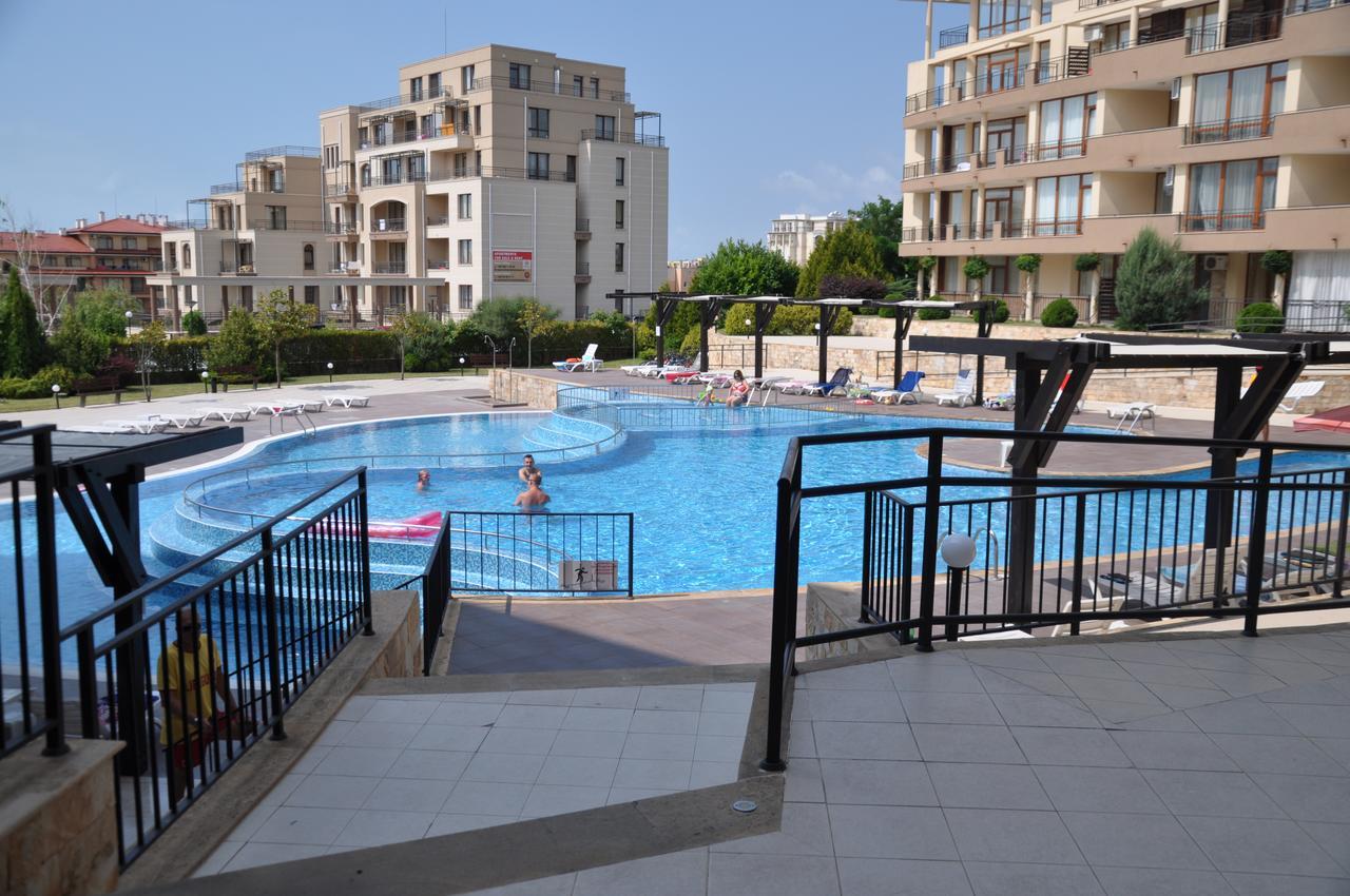 Luxor Apartments Pomorie Kültér fotó