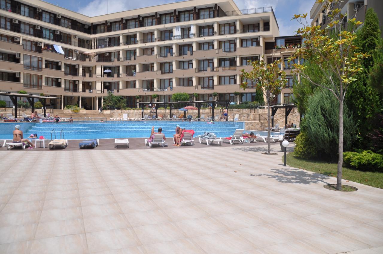 Luxor Apartments Pomorie Kültér fotó
